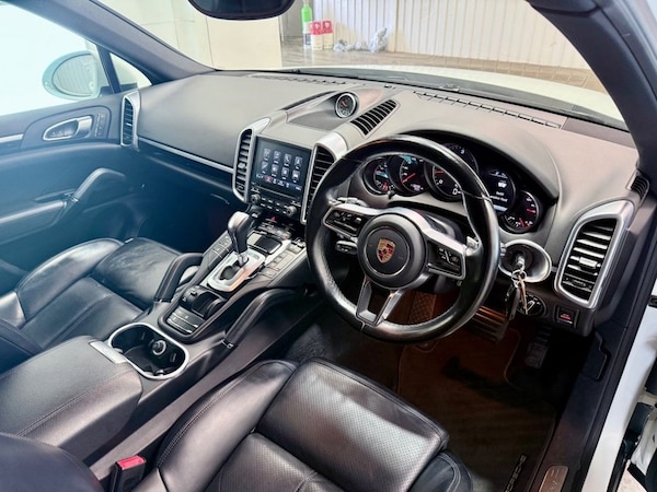 Used Porsche Cayenne 2016 for sale - 75410790: Photo 11