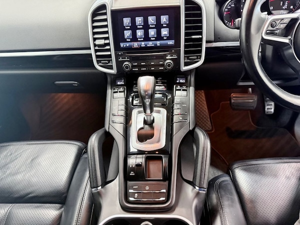 Used Porsche Cayenne 2016 for sale - 75410790: Photo 22
