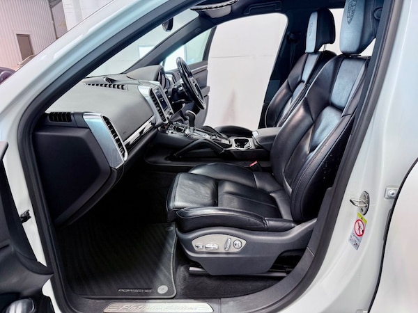 Used Porsche Cayenne 2016 for sale - 75410790: Photo 39