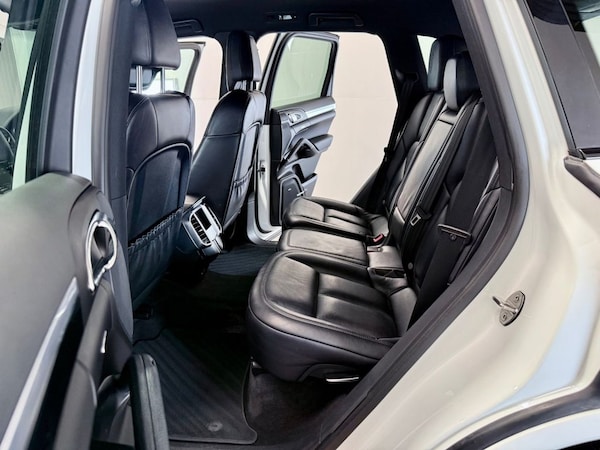 Used Porsche Cayenne 2016 for sale - 75410790: Photo 40