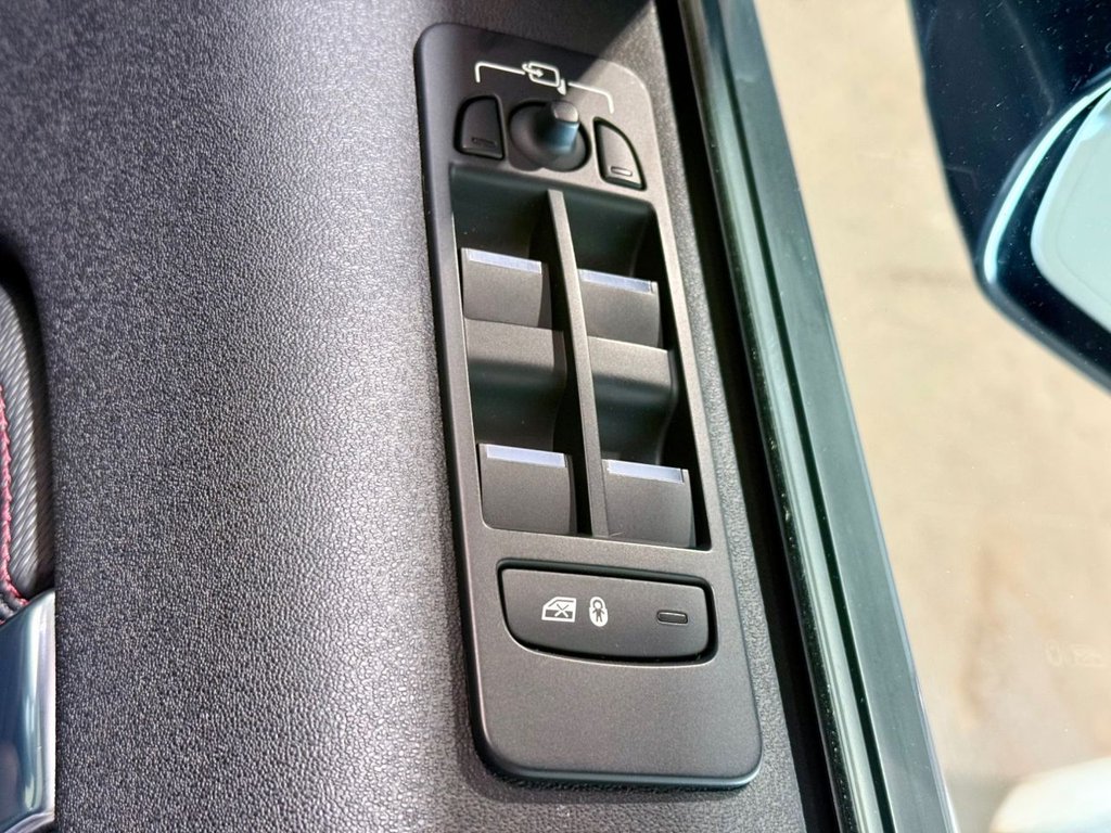 Used Land Rover Discovery Sport 2021 for sale - 76586631: Photo 19