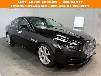 Used Jaguar XE 2016 for sale - 75630322: Photo