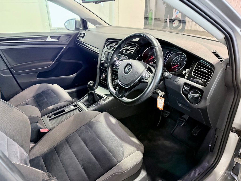 Used Volkswagen Golf 2016 for sale - 76323404: Photo 11