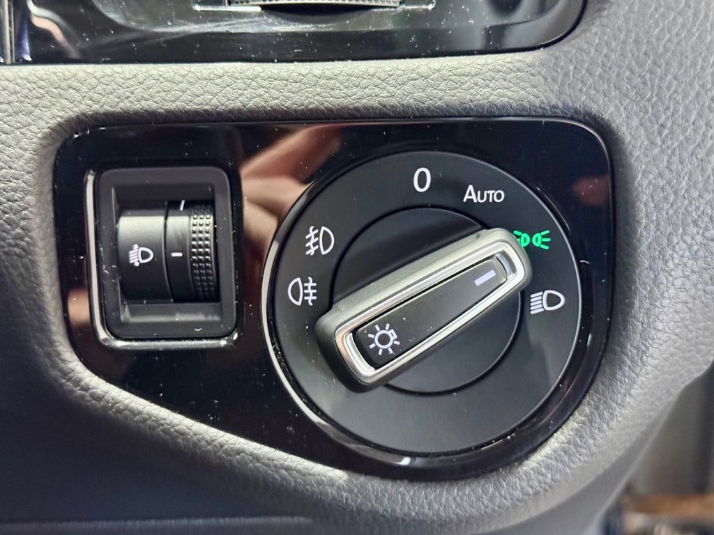 Used Volkswagen Golf 2016 for sale - 76323404: Photo 18