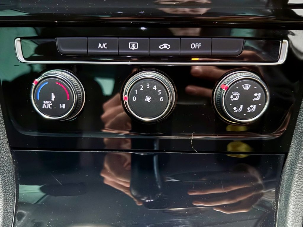 Used Volkswagen Golf 2016 for sale - 76323404: Photo 24