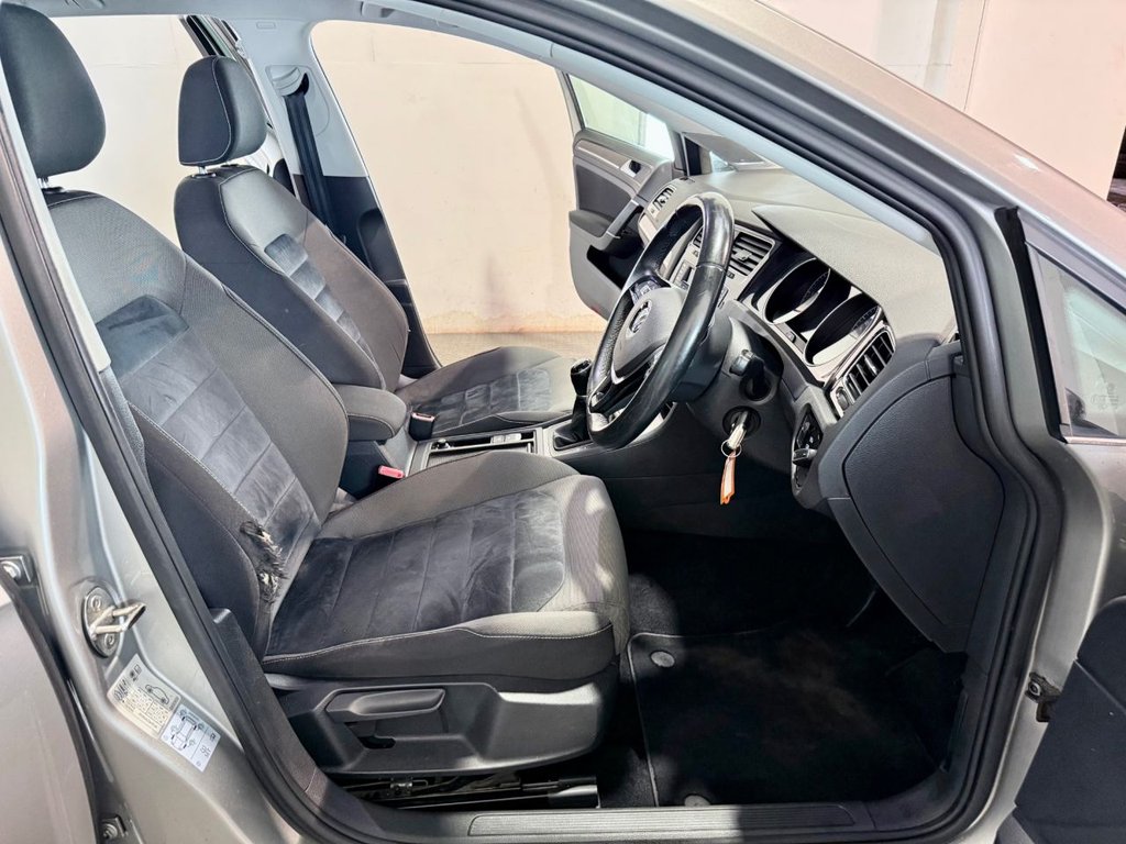 Used Volkswagen Golf 2016 for sale - 76323404: Photo 35