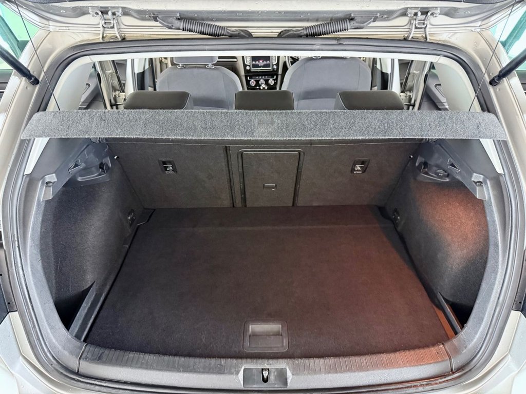 Used Volkswagen Golf 2016 for sale - 76323404: Photo 40