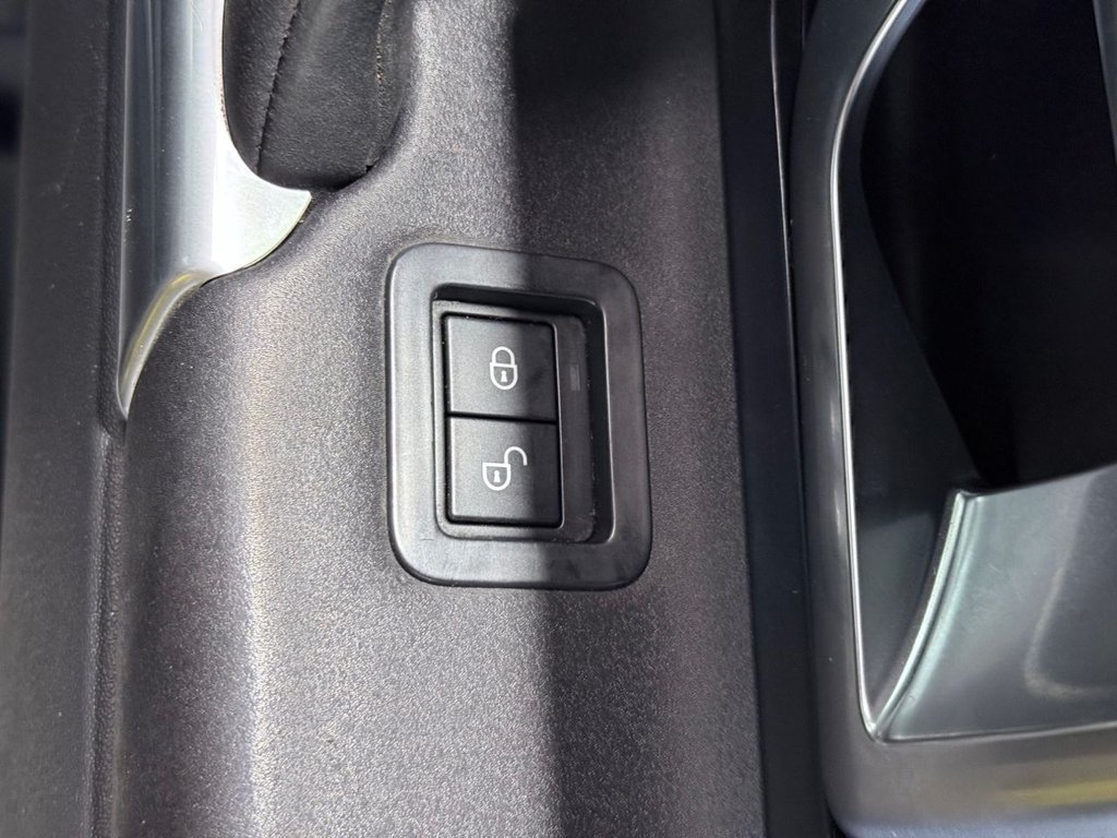 Used Land Rover Discovery Sport 2016 for sale - 76867267: Photo 19