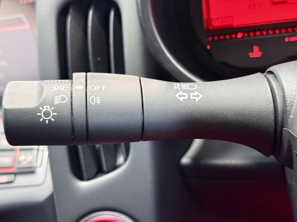 Used Nissan 370 Z 2015 for sale - 77534798: Photo 16