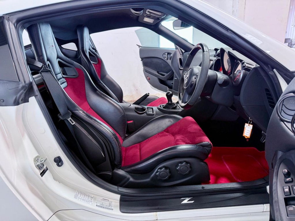 Used Nissan 370 Z 2015 for sale - 77534798: Photo 28