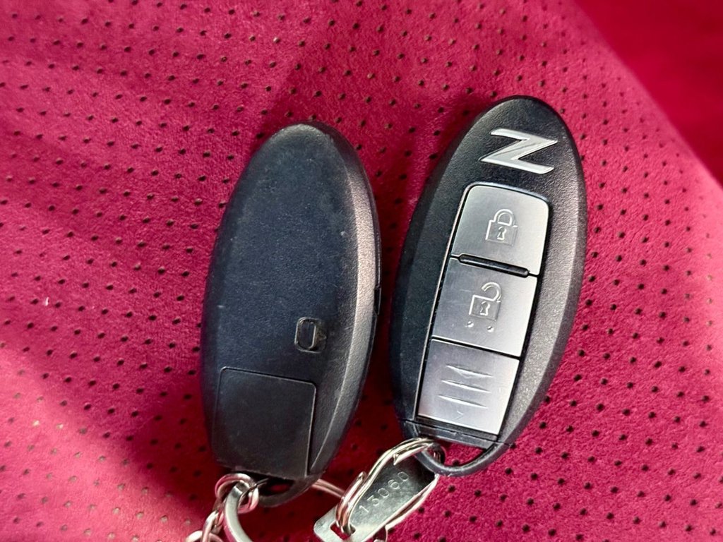 Used Nissan 370 Z 2015 for sale - 77534798: Photo 31