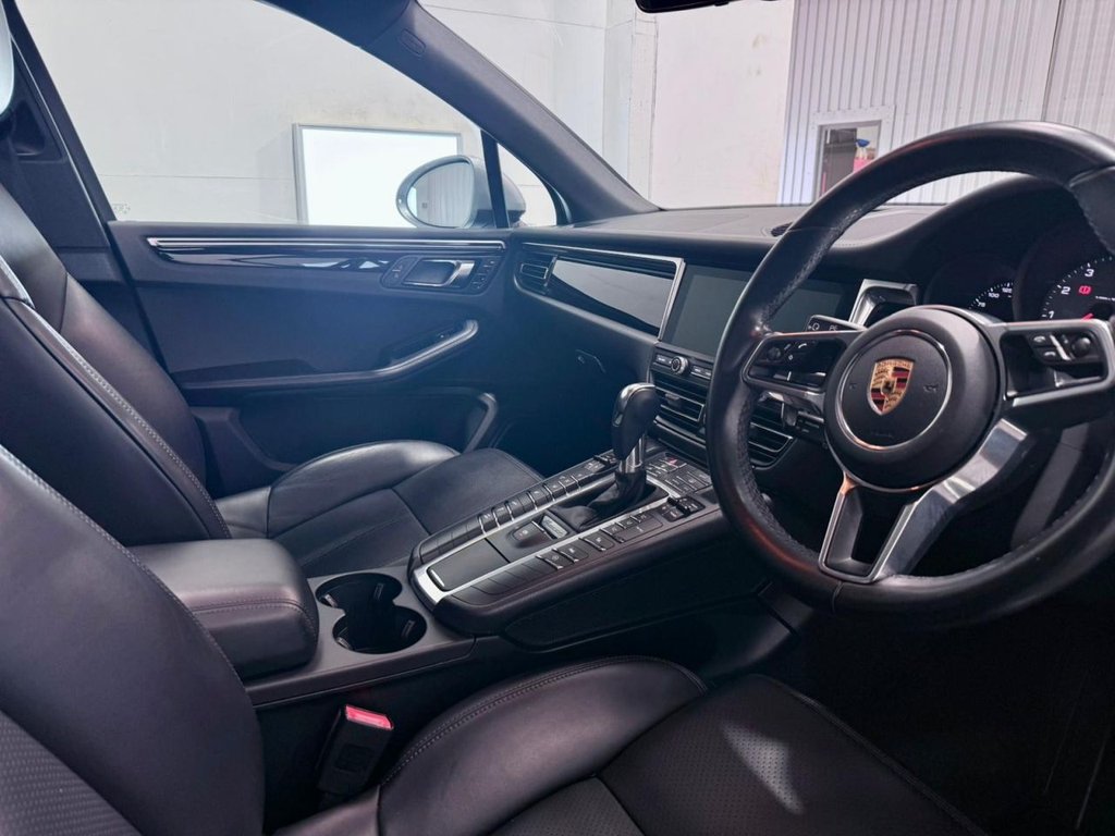 Used Porsche Macan 2019 for sale - 77879402: Photo 12