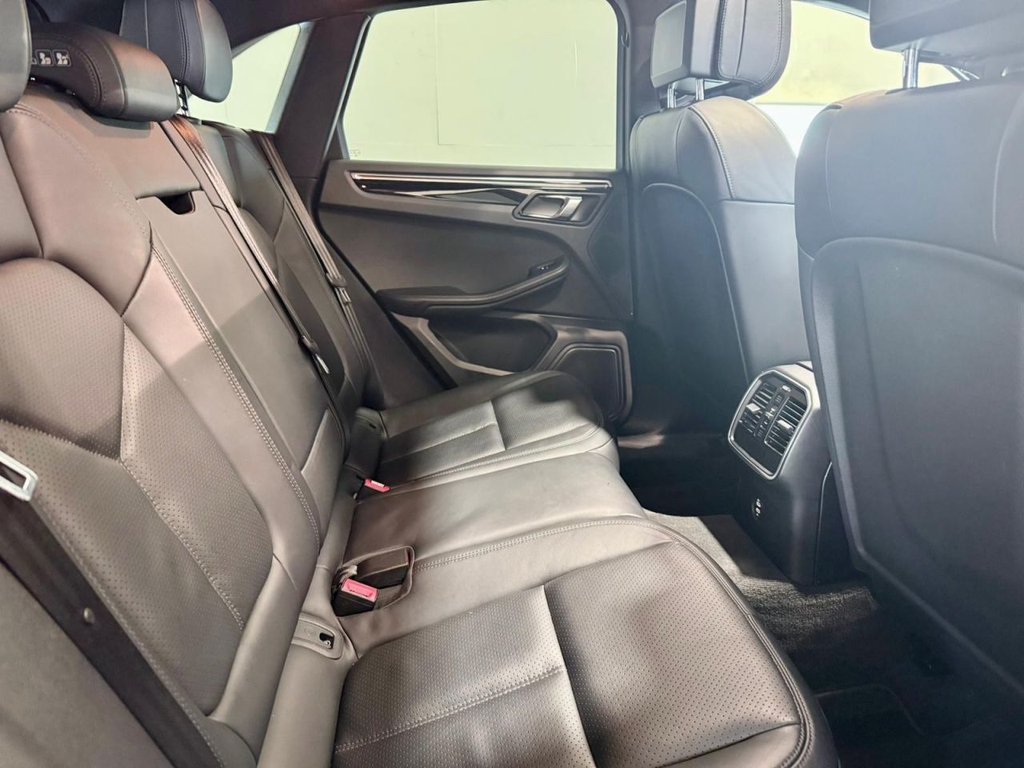 Used Porsche Macan 2019 for sale - 77879402: Photo 16