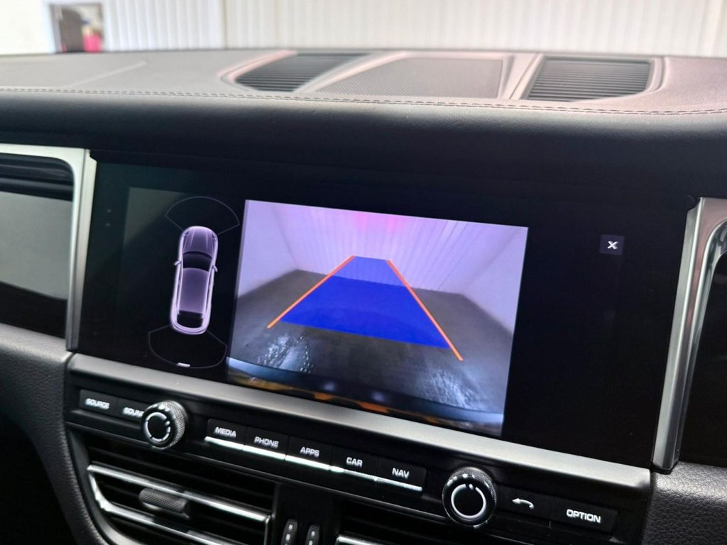 Used Porsche Macan 2019 for sale - 77879402: Photo 19