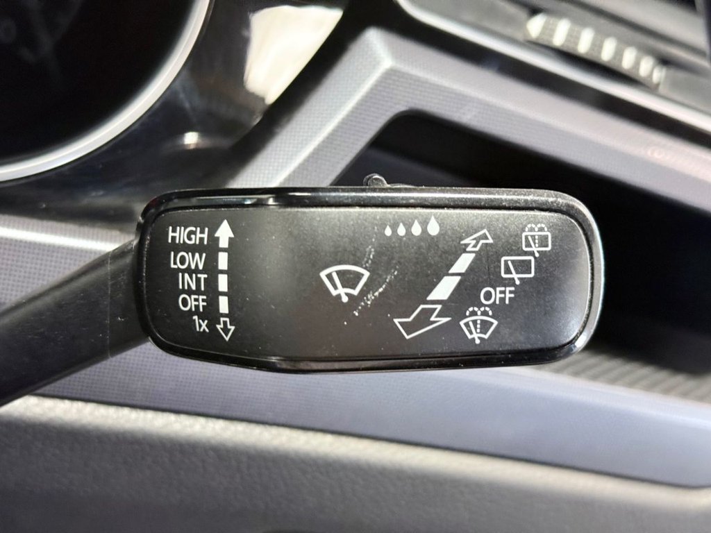 Used Volkswagen Touran 2018 for sale - 77667142: Photo 17