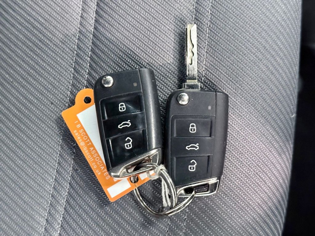 Used Volkswagen Touran 2018 for sale - 77667142: Photo 33