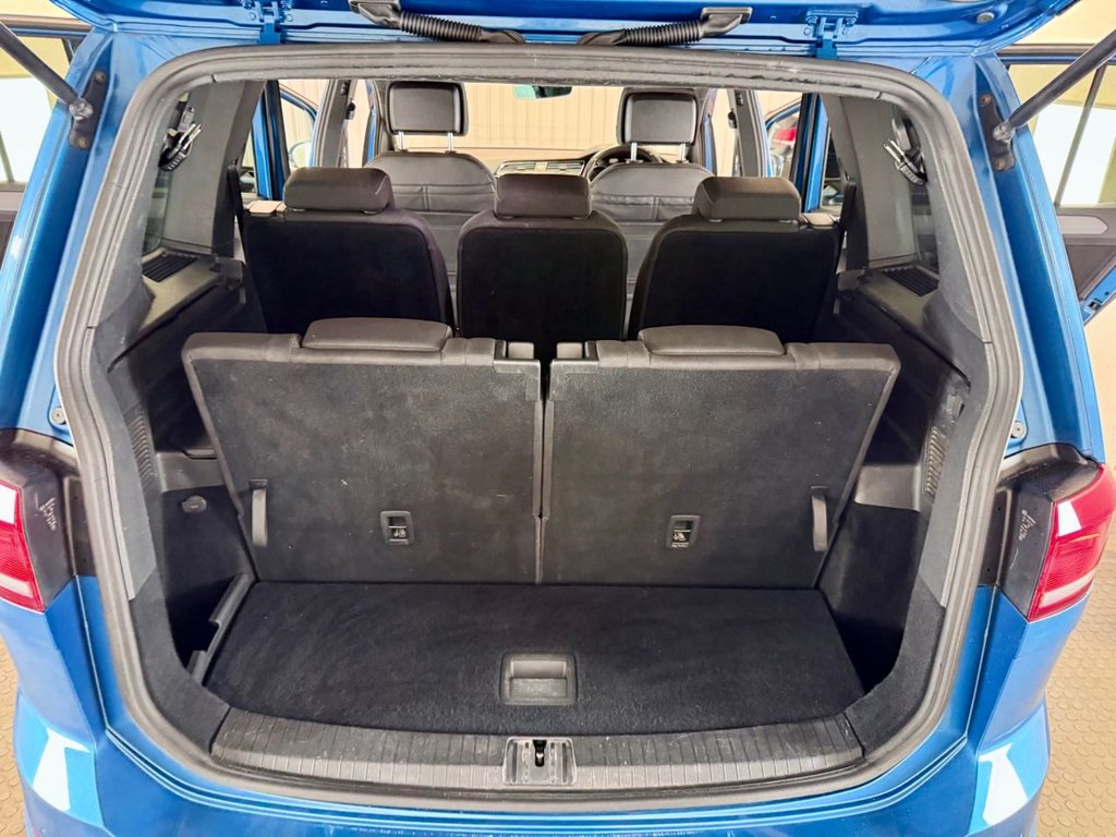 Used Volkswagen Touran 2018 for sale - 77667142: Photo 34