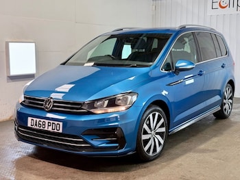 Used Volkswagen Touran 2018 for sale - 77667142: Photo