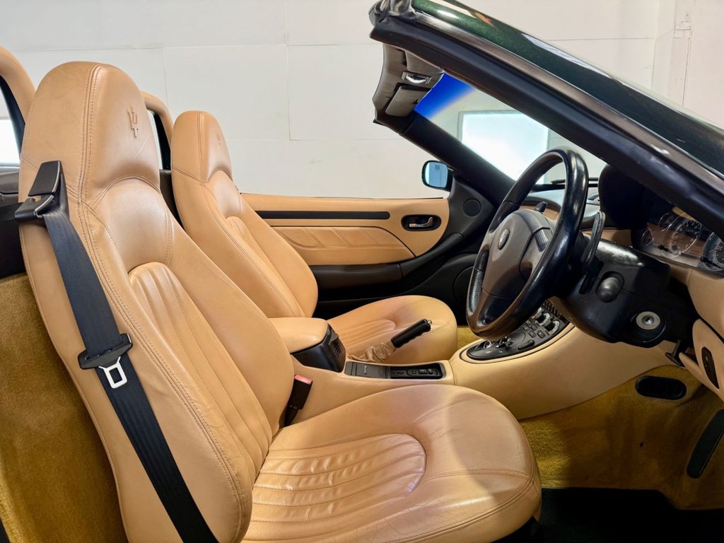 Used Maserati Spyder 2003 for sale - 77708938: Photo 11