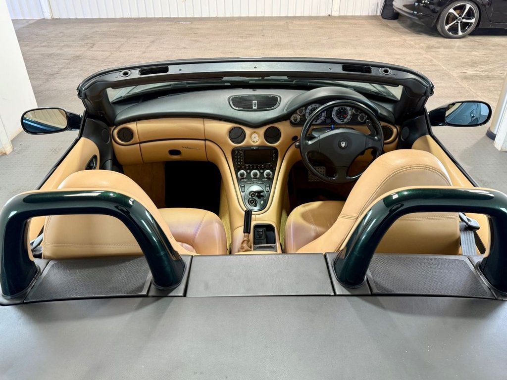 Used Maserati Spyder 2003 for sale - 77708938: Photo 13