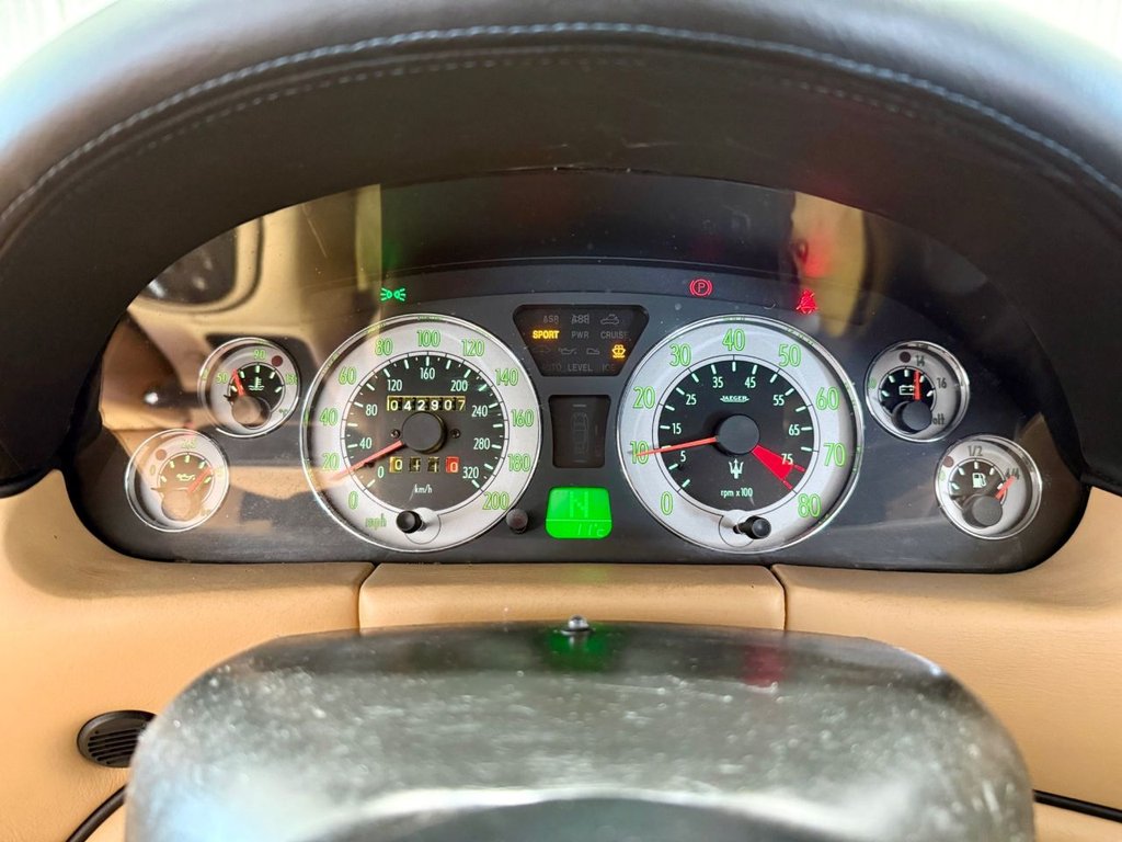 Used Maserati Spyder 2003 for sale - 77708938: Photo 14