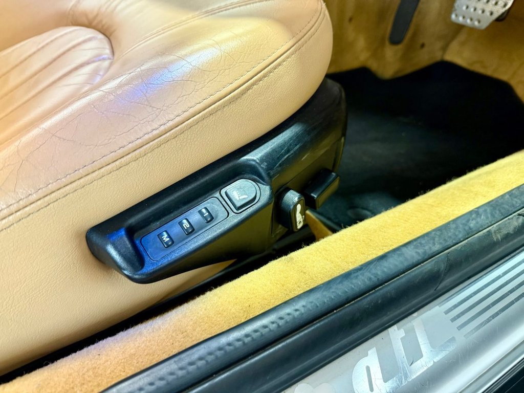 Used Maserati Spyder 2003 for sale - 77708938: Photo 26