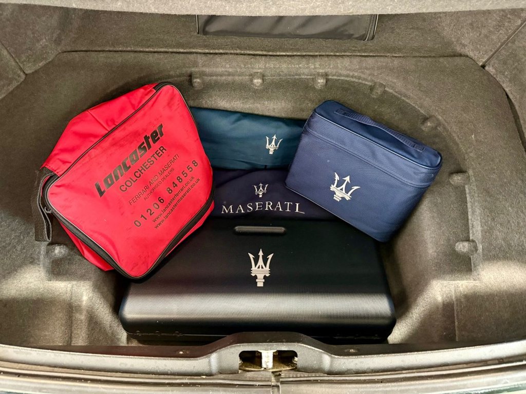 Used Maserati Spyder 2003 for sale - 77708938: Photo 35