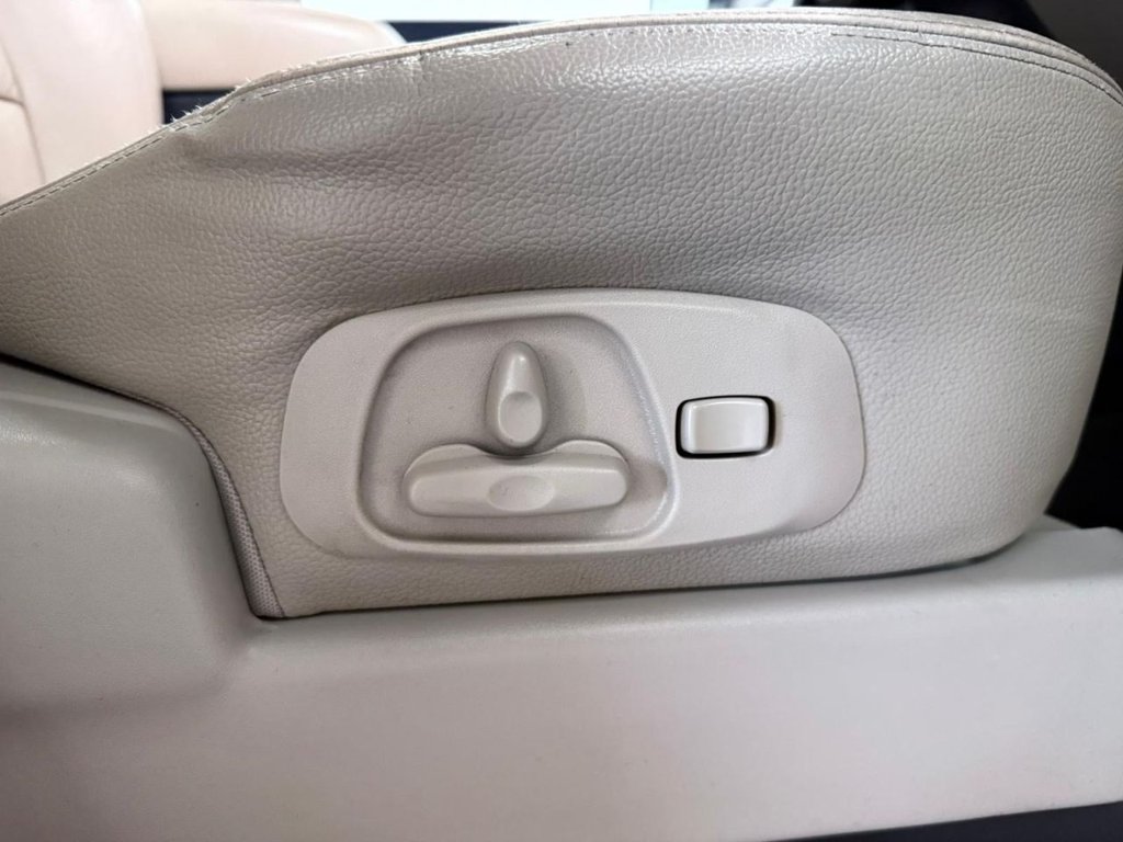 Used Mitsubishi Shogun 2014 for sale - 77764970: Photo 26