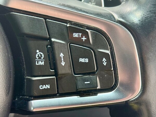 Used Jaguar F-Pace 2017 for sale - 75410795: Photo 14