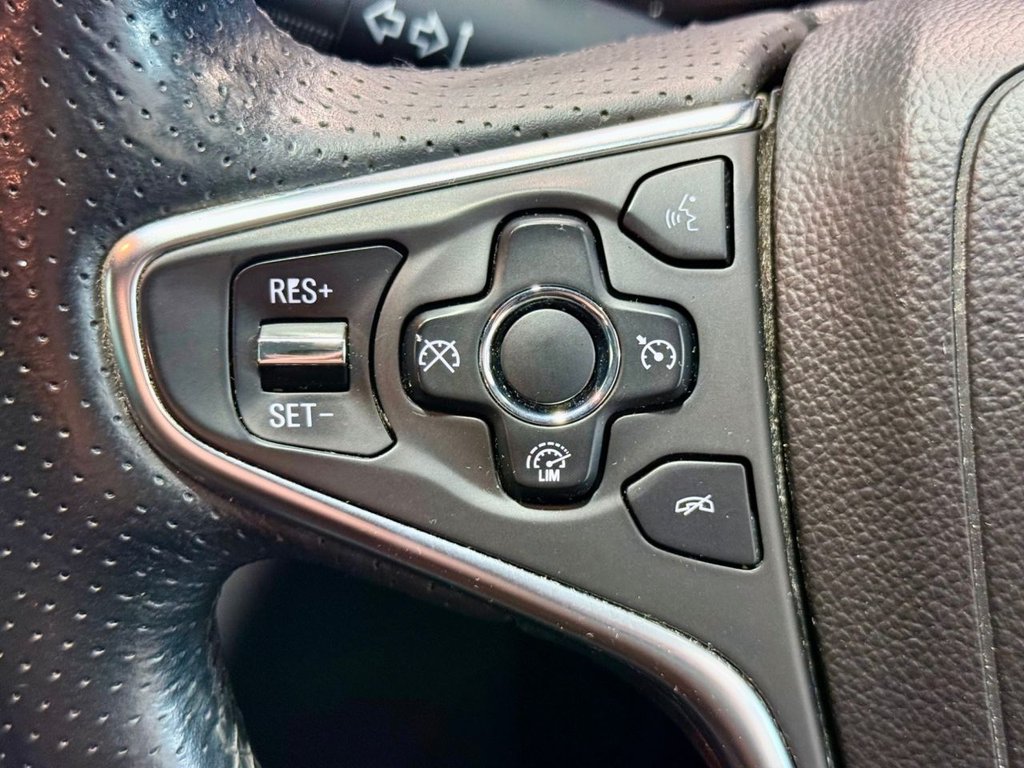 Used Vauxhall Insignia 2013 for sale - 77211917: Photo 13