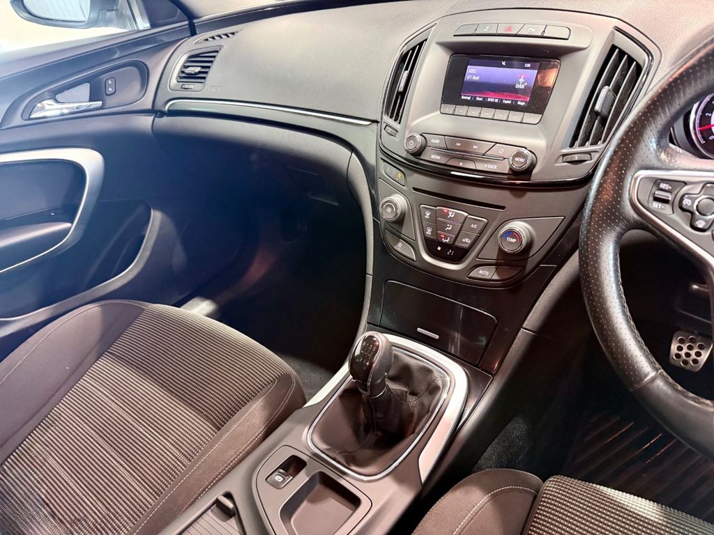 Used Vauxhall Insignia 2013 for sale - 77211917: Photo 21