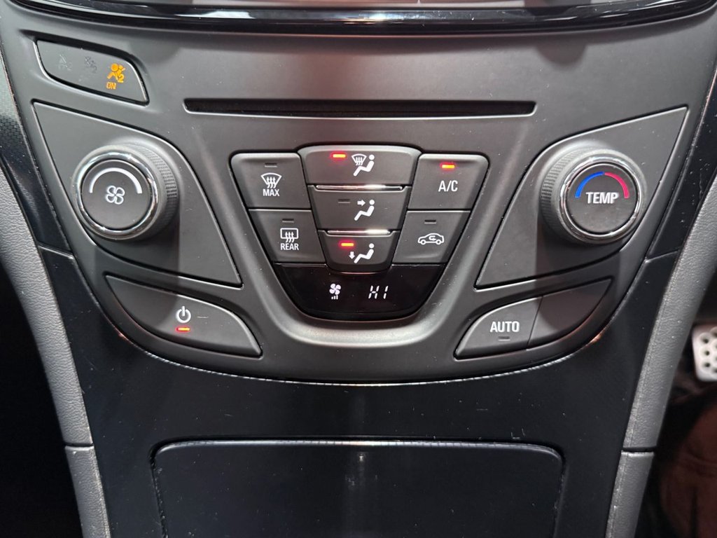 Used Vauxhall Insignia 2013 for sale - 77211917: Photo 23