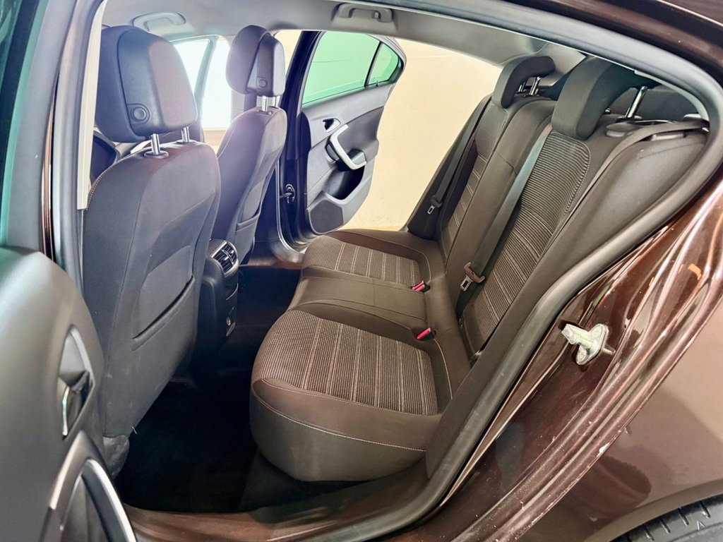 Used Vauxhall Insignia 2013 for sale - 77211917: Photo 31