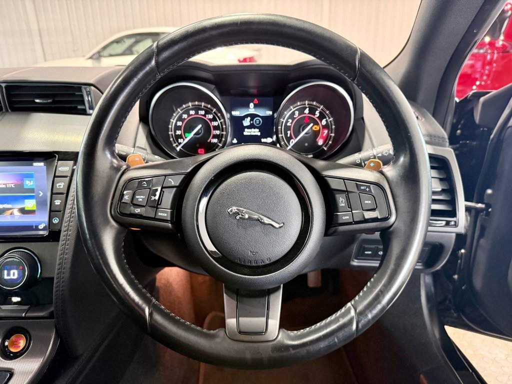 Used Jaguar F-Type 2015 for sale - 77452326: Photo 11
