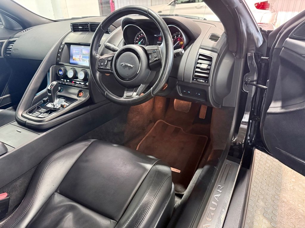 Used Jaguar F-Type 2015 for sale - 77452326: Photo 13
