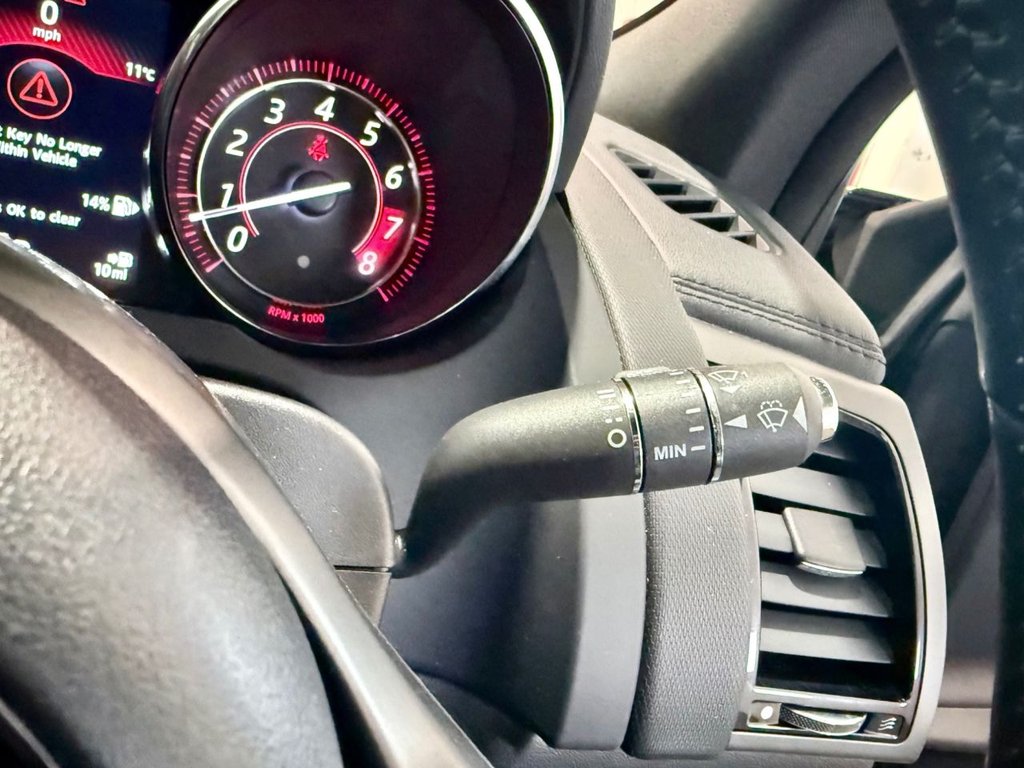 Used Jaguar F-Type 2015 for sale - 77452326: Photo 15