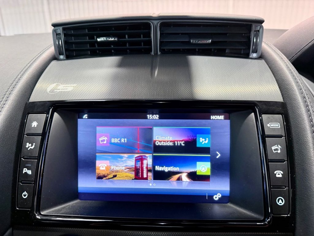 Used Jaguar F-Type 2015 for sale - 77452326: Photo 26