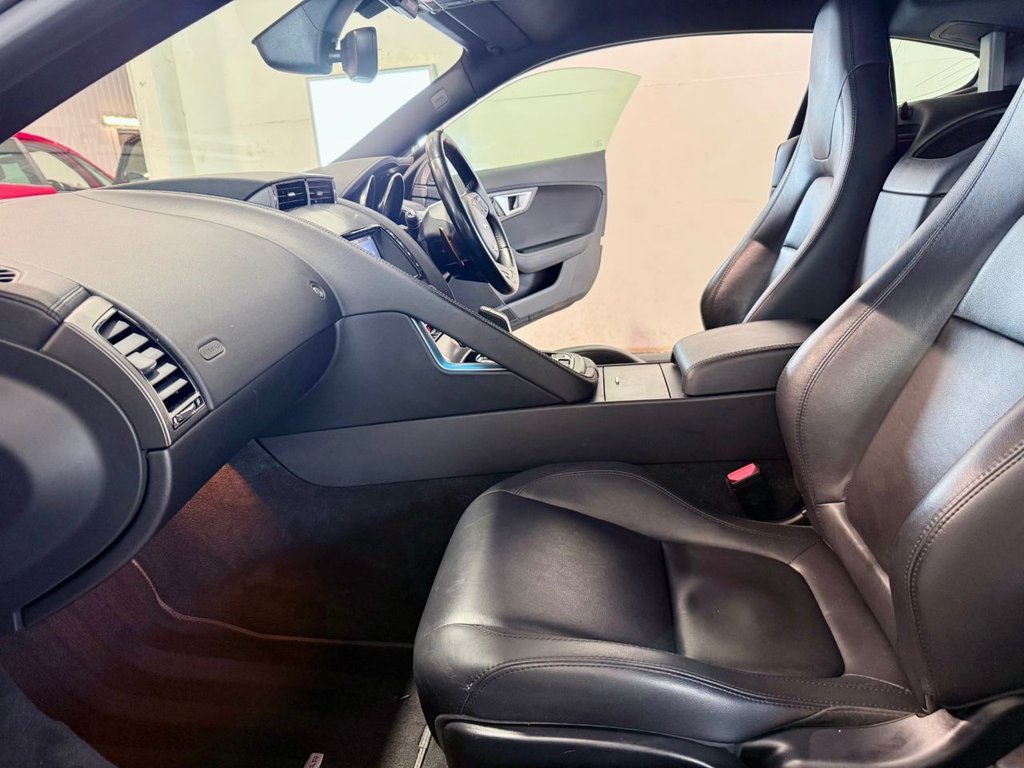 Used Jaguar F-Type 2015 for sale - 77452326: Photo 30