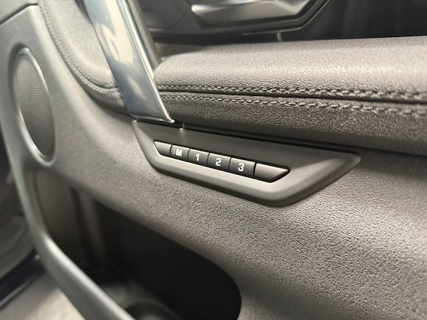 Used Land Rover Discovery Sport 2020 for sale - 74529305: Photo 32