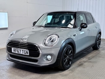 Used MINI Hatch 2018 for sale - 79370450: Photo