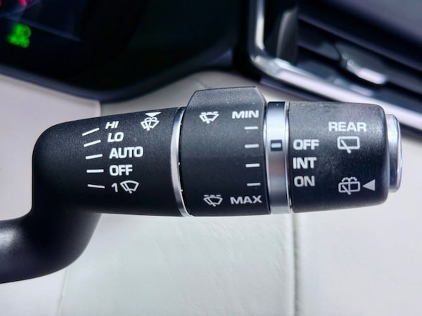 Used Land Rover Range Rover Velar 2017 for sale - 76291404: Photo 17