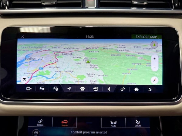 Used Land Rover Range Rover Velar 2017 for sale - 76291404: Photo 39