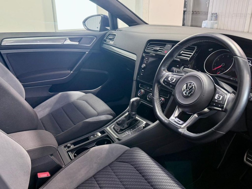 Used Volkswagen Golf 2019 for sale - 77850358: Photo 10