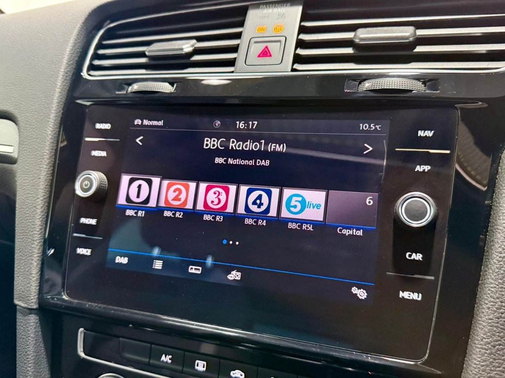 Used Volkswagen Golf 2019 for sale - 77850358: Photo 14