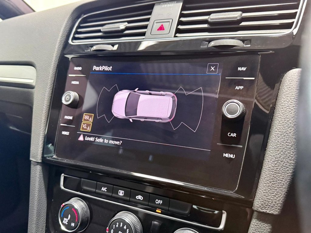 Used Volkswagen Golf 2019 for sale - 77850358: Photo 27