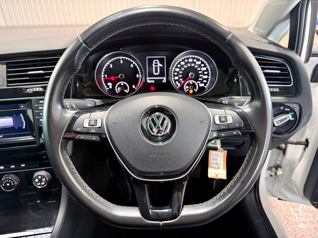 Used Volkswagen Golf 2014 for sale - 77263870: Photo 12