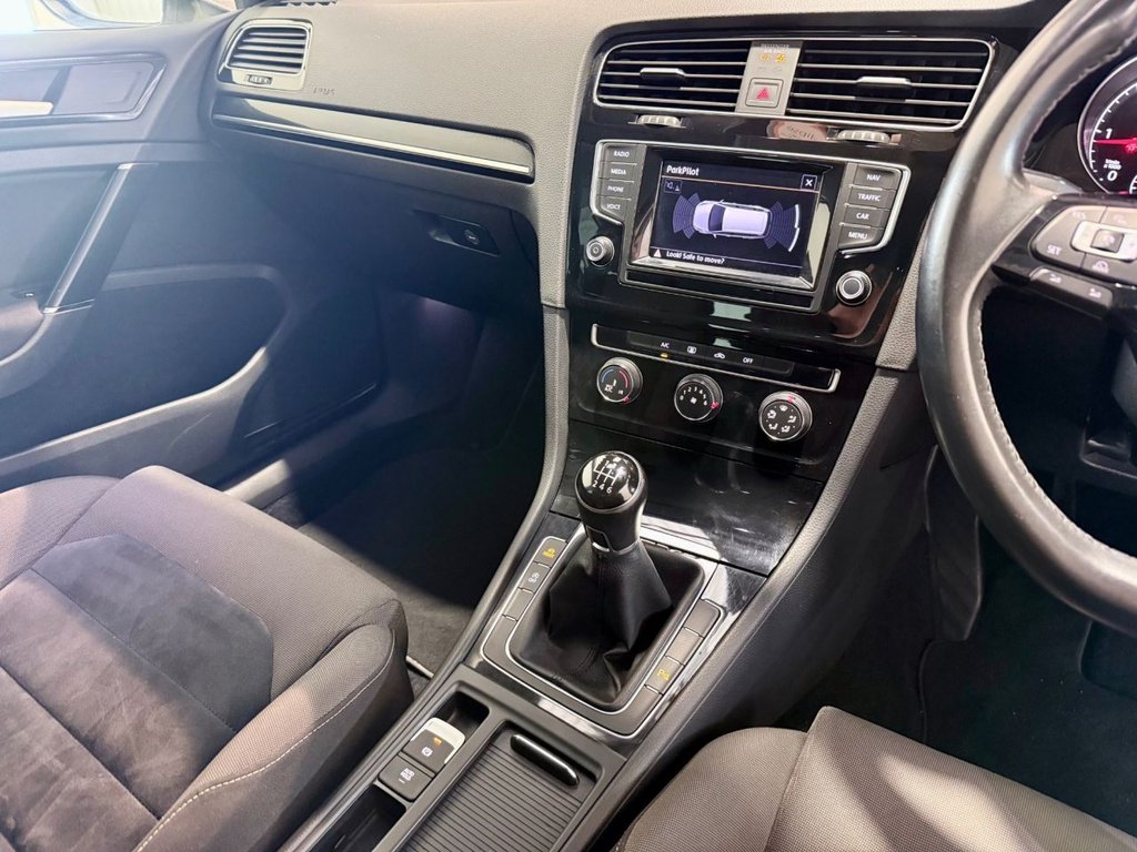 Used Volkswagen Golf 2014 for sale - 77263870: Photo 21