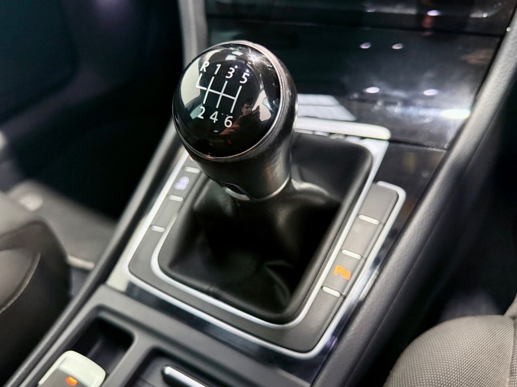 Used Volkswagen Golf 2014 for sale - 77263870: Photo 23