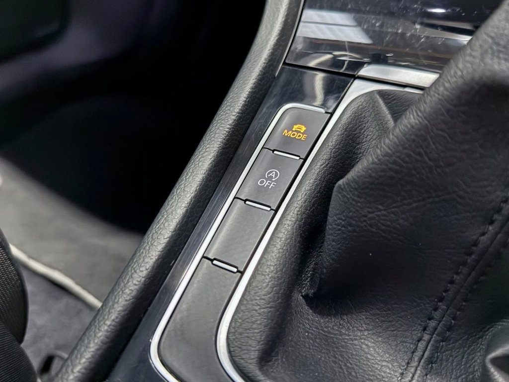 Used Volkswagen Golf 2014 for sale - 77263870: Photo 24