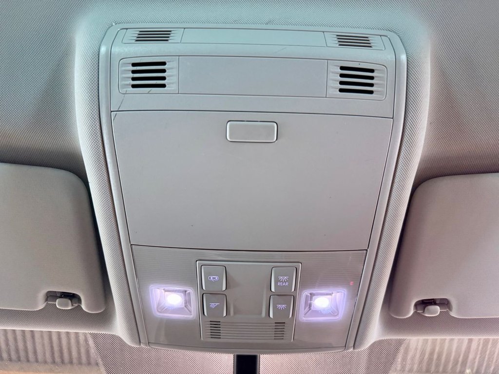 Used Volkswagen Golf 2014 for sale - 77263870: Photo 28